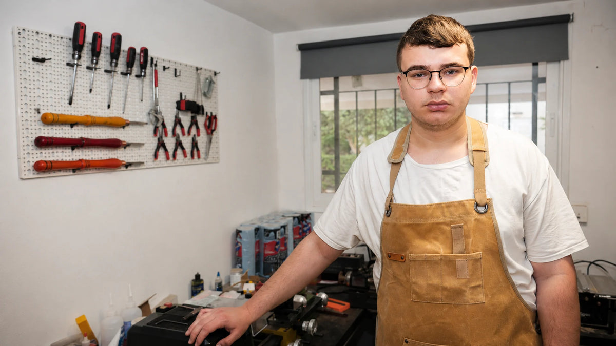 Amihai Fishman in his pen-making workshop